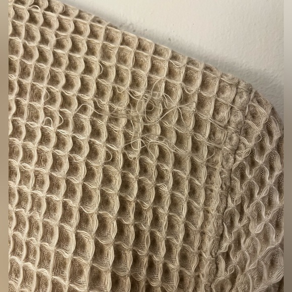 Parachute 100% Organic Cotton Waffle Robe - Picture 10 of 12